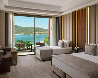 Superior Deniz Manzaralı Oda 2